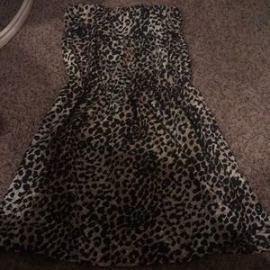 Leapord strapless dress